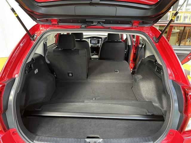 カローラフィールダー ハイブリッドＧ　フルセグ　メモリーナビ　ＤＶＤ再生　バックカメラ　ＥＴＣ　ドラレコ　ＨＩＤヘッドライト　シートヒーター　社外製アルミ　ステアリングスイッチ　ＢＬＵＥＴＯＯＴＨ接続　プッシュスタート（19枚目）