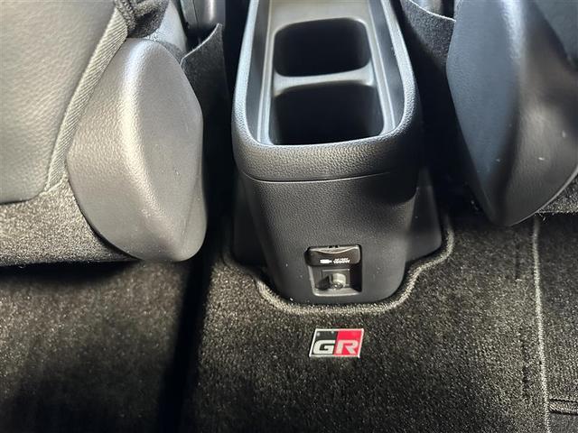 アクア ＧＲスポーツ　メモリーナビ　ＤＶＤ再生　バックカメラ　衝突被害軽減システム　ＥＴＣ　ドラレコ　ＬＥＤヘッドランプ　レーンアシスト　オートマチックハイビーム　ステアリングスイッチ　ＢＬＵＥＴＯＯＴＨ接続（18枚目）