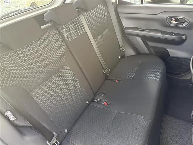 ライズ Ｚ　フルセグ　メモリーナビ　ＤＶＤ再生　バックカメラ　衝突被害軽減システム　ＥＴＣ　ＬＥＤランプ　アイドリングストップ　シートヒータ　ＢＳＭ　レーンアシスト　オートマチックハイビーム　ステアリングスイッチ（17枚目）