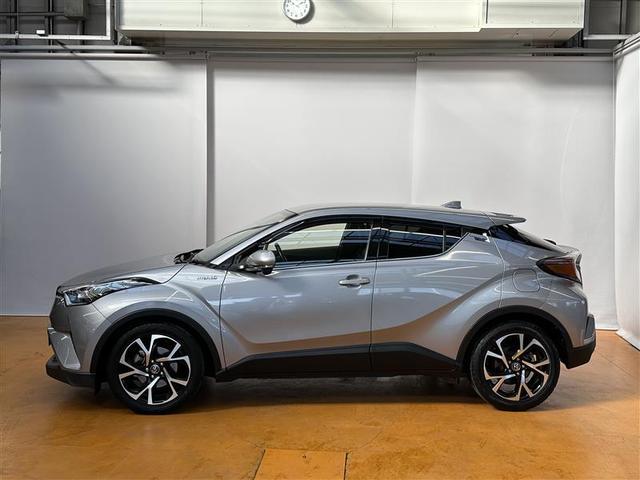 Ｃ－ＨＲ Ｇ　フルセグ　メモリーナビ　ＤＶＤ再生　バックカメラ　衝突被害軽減システム　ＥＴＣ　ドラレコ　ＬＥＤヘッドランプ　シートヒーター　ＢＳＭ　ＨＤＭＩ入力端子　レーンアシスト　オートマチックハイビーム（8枚目）
