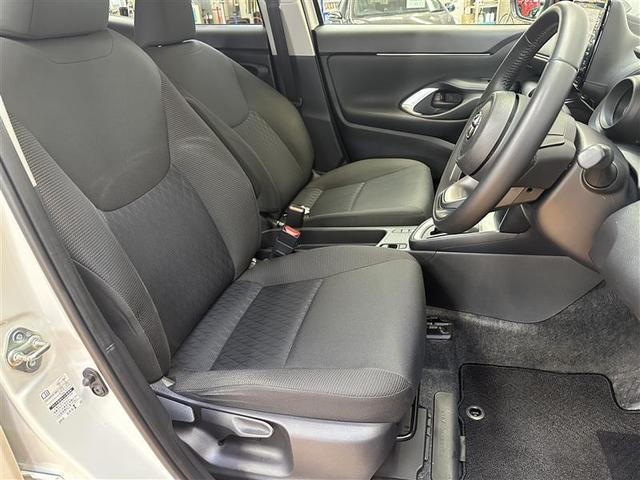 ヤリスクロス Ｇ　フルセグ　メモリーナビ　ＤＶＤ再生　バックカメラ　衝突被害軽減システム　ＥＴＣ　ＬＥＤヘッドランプ　フルエアロ　レーンアシスト　オートマチックハイビーム　全周囲モニタ　モデリスタ製フルエアロ（16枚目）