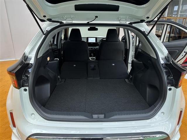 ヤリスクロス Ｇ　フルセグ　メモリーナビ　ＤＶＤ再生　バックカメラ　衝突被害軽減システム　ＥＴＣ　ＬＥＤヘッドランプ　フルエアロ　レーンアシスト　オートマチックハイビーム　全周囲モニタ　モデリスタ製フルエアロ（19枚目）