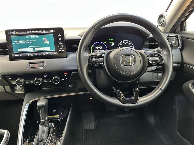 ヴェゼル ｅ：ＨＥＶ　Ｚ　フルセグ　メモリーナビ　バックカメラ　衝突被害軽減システム　ＥＴＣ　ドラレコ　ＬＥＤヘッドランプ　レーンアシスト　シートヒーター　置くだけ充電　パドルシフト　ステアリングスイッチ　ＢＬＵＥＴＯＯＴＨ（3枚目）