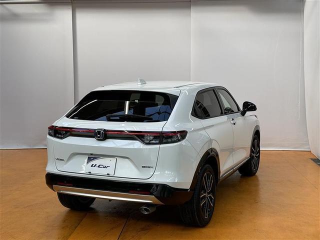 ヴェゼル ｅ：ＨＥＶ　Ｚ　フルセグ　メモリーナビ　バックカメラ　衝突被害軽減システム　ＥＴＣ　ドラレコ　ＬＥＤヘッドランプ　レーンアシスト　シートヒーター　置くだけ充電　パドルシフト　ステアリングスイッチ　ＢＬＵＥＴＯＯＴＨ（9枚目）