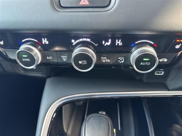 ヴェゼル ｅ：ＨＥＶ　Ｚ　フルセグ　メモリーナビ　バックカメラ　衝突被害軽減システム　ＥＴＣ　ドラレコ　ＬＥＤヘッドランプ　レーンアシスト　シートヒーター　置くだけ充電　パドルシフト　ステアリングスイッチ　ＢＬＵＥＴＯＯＴＨ（11枚目）