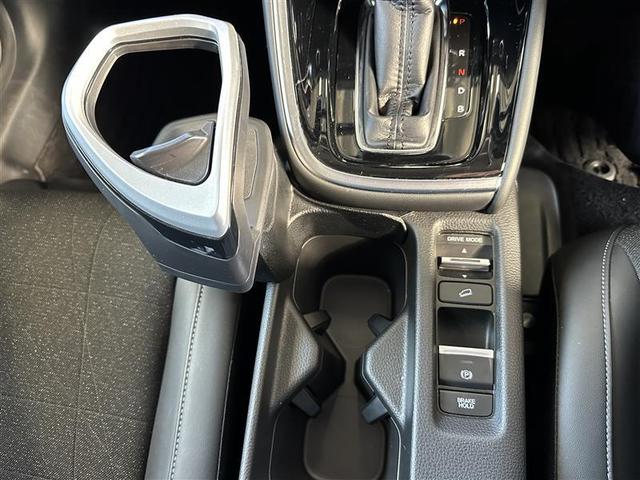 ヴェゼル ｅ：ＨＥＶ　Ｚ　フルセグ　メモリーナビ　バックカメラ　衝突被害軽減システム　ＥＴＣ　ドラレコ　ＬＥＤヘッドランプ　レーンアシスト　シートヒーター　置くだけ充電　パドルシフト　ステアリングスイッチ　ＢＬＵＥＴＯＯＴＨ（13枚目）