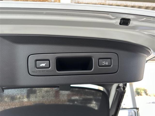 ヴェゼル ｅ：ＨＥＶ　Ｚ　フルセグ　メモリーナビ　バックカメラ　衝突被害軽減システム　ＥＴＣ　ドラレコ　ＬＥＤヘッドランプ　レーンアシスト　シートヒーター　置くだけ充電　パドルシフト　ステアリングスイッチ　ＢＬＵＥＴＯＯＴＨ（20枚目）