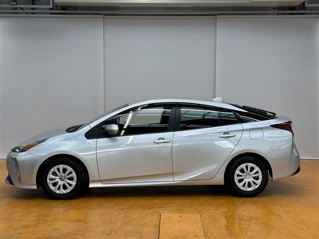 プリウス ＳセーフティプラスＩＩ　ＳＤナビ　ワンセグＴＶ　バックモニター　ＥＴＣ　ドラレコ　スマートキー　プッシュスタート　イモビ　ＡＣ１００Ｖ電源　レーンアシスト　オートマチックハイビーム　クリアランスソナー　ステアリングスイッチ（8枚目）