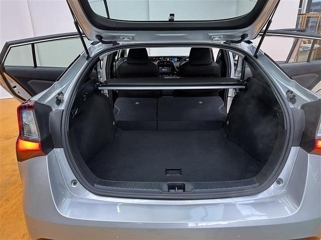 プリウス ＳセーフティプラスＩＩ　ＳＤナビ　ワンセグＴＶ　バックモニター　ＥＴＣ　ドラレコ　スマートキー　プッシュスタート　イモビ　ＡＣ１００Ｖ電源　レーンアシスト　オートマチックハイビーム　クリアランスソナー　ステアリングスイッチ（20枚目）