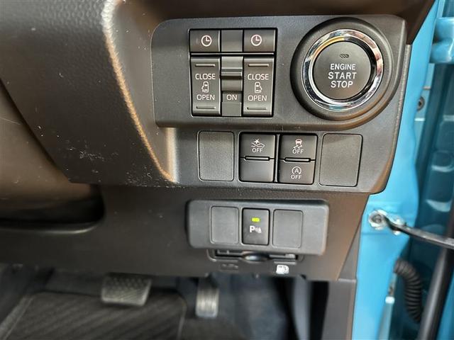 ルーミー カスタムＧ　アイドリング　両側電動ＳＤ　ＬＥＤヘット　バックビューモニター　衝突回避ブレーキ　地デジ　スマートキー　メモリナビ　クルーズコントロール　ＤＶＤ　ＥＴＣ　ドライブレコーダー　オートエアコン　ナビ＆ＴＶ（6枚目）