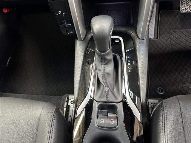 カローラクロス ハイブリッド　Ｚ　パノラマルーフ　電動シート　半革シート　衝突軽減ブレ　メモリーナビ　ＡＣ１００Ｖ　ＬＥＤライト　オートクルーズコントロール　キーレス　アルミホイール　フルセグＴＶ　ドラレコ　４ＷＤ　スマートキー（14枚目）