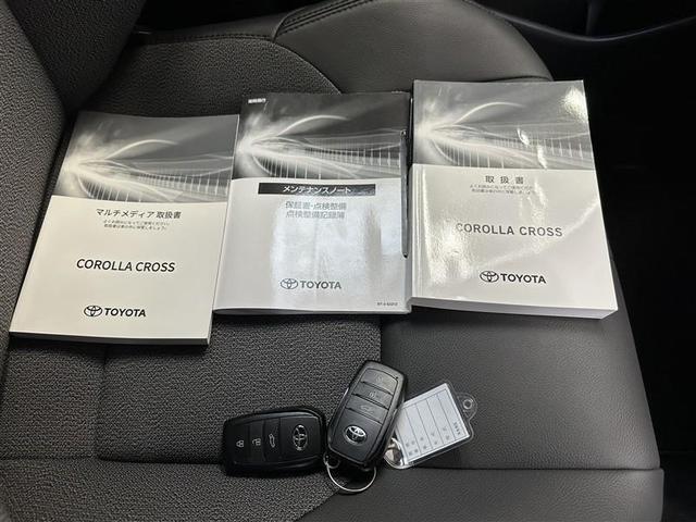 カローラクロス ハイブリッド　Ｚ　パノラマルーフ　電動シート　半革シート　衝突軽減ブレ　メモリーナビ　ＡＣ１００Ｖ　ＬＥＤライト　オートクルーズコントロール　キーレス　アルミホイール　フルセグＴＶ　ドラレコ　４ＷＤ　スマートキー（27枚目）
