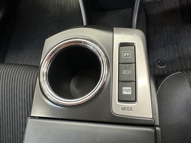 プリウスアルファ Ｓ　スマキ－　ＤＶＤ視聴可　リモコンキー　ＰＣＳ　横滑り防止装置付き　ＰＷ　クルコン　ナビ・ＴＶ　サイドエアＢ　ＥＴＣ車載器　ＡＢＳ付き　アルミホイール　メモリーナビゲーション　パワーステアリング　イモビ（4枚目）