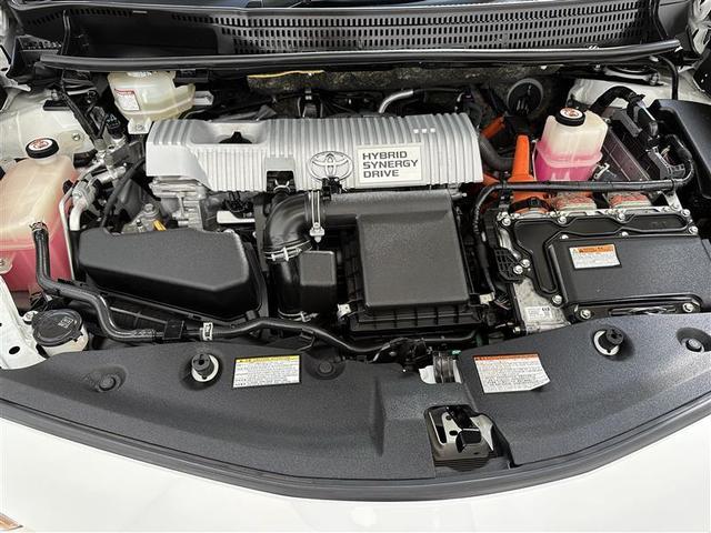 プリウスアルファ Ｓ　スマキ－　ＤＶＤ視聴可　リモコンキー　ＰＣＳ　横滑り防止装置付き　ＰＷ　クルコン　ナビ・ＴＶ　サイドエアＢ　ＥＴＣ車載器　ＡＢＳ付き　アルミホイール　メモリーナビゲーション　パワーステアリング　イモビ（18枚目）