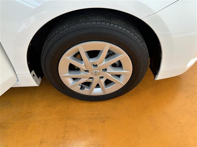 プリウスアルファ Ｓ　スマキ－　ＤＶＤ視聴可　リモコンキー　ＰＣＳ　横滑り防止装置付き　ＰＷ　クルコン　ナビ・ＴＶ　サイドエアＢ　ＥＴＣ車載器　ＡＢＳ付き　アルミホイール　メモリーナビゲーション　パワーステアリング　イモビ（20枚目）