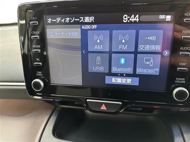 ヤリスクロス ハイブリッドＺ　クルーズＣ　横滑防止装置　リアカメラ　フルセグ地デジ　ＬＥＤライト　メモリーナビゲーション　ナビ＆ＴＶ　盗難防止装置　電動シート　ドライブレコーダー　ＡＷ　キーレス　スマートキー　ＡＢＳ　４ＷＤ（11枚目）