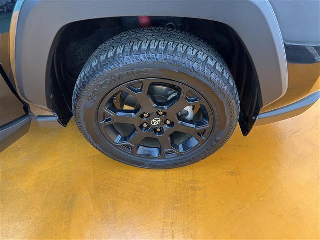 RAV4 アドベンチャー オフロードパッケージ アルミ エアコン パワーウィンドウ 横滑り防止 スマートキ- デュアルエアバッグ LEDライト キーレス 盗難防止システム クルコン メモリーナビ ABS PS 地デジ エアバッグ ナビ&TV 4WD(25枚目)