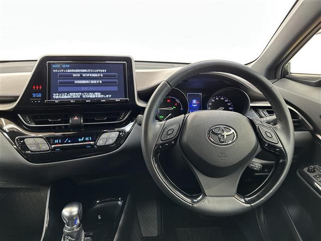 C-HR G エマージェンシーブレーキ カーテンエアバック ESC パワーウインドウ バックモニタ- パワステ LEDヘッドライ TVナビ キーレスエントリー 半革シート フルオートエアコン AW ETC付 ABS(3枚目)