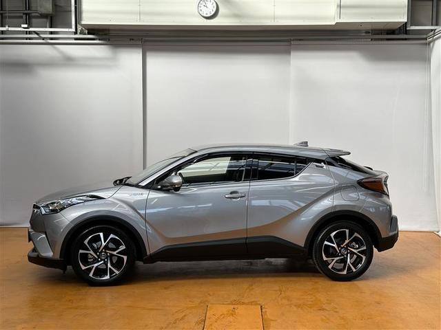 C-HR G エマージェンシーブレーキ カーテンエアバック ESC パワーウインドウ バックモニタ- パワステ LEDヘッドライ TVナビ キーレスエントリー 半革シート フルオートエアコン AW ETC付 ABS(8枚目)
