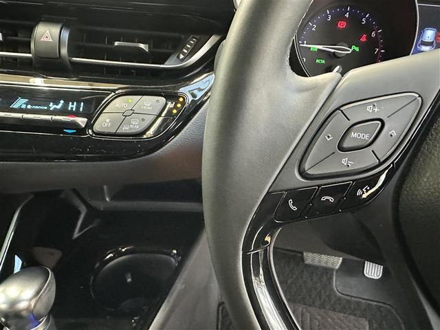 Ｃ－ＨＲ Ｇ－Ｔ　リアカメラ　地デジＴＶ　メモリナビ　オートエアコン　アルミ付　イモビライザー　キーレスエントリー　スマートキ－　横滑り防止　ＬＥＤヘッドライト　フルタイム４ＷＤ　クルーズコントロール　ＡＢＳ　ＤＶＤ（6枚目）