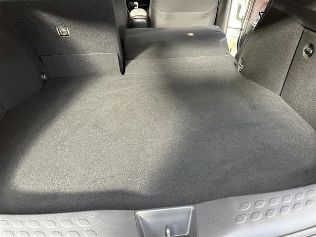 Ｃ－ＨＲ Ｇ－Ｔ　リアカメラ　地デジＴＶ　メモリナビ　オートエアコン　アルミ付　イモビライザー　キーレスエントリー　スマートキ－　横滑り防止　ＬＥＤヘッドライト　フルタイム４ＷＤ　クルーズコントロール　ＡＢＳ　ＤＶＤ（18枚目）