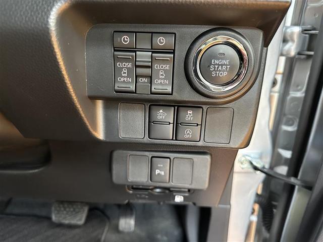 ルーミー カスタムＧ　バックモニタ　横滑り防止システム　運転席助手席エアバック　障害物ソナー　左右電動スライドドア　スマ－トキ－　Ａ－ＳＴＯＰ　エアバック　エアコン　ＬＥＤライト　キーフリー　イモビ　ワンセグ　クルコン（6枚目）