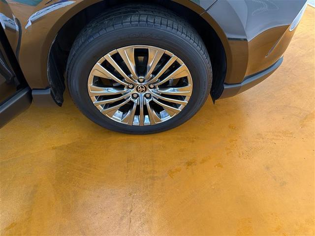 ハリアー Z レザーパッケージ TVナビ パノラマガラスルーフ 地上デジタル 盗難防止装置 革S パワ-シ-ト メモリナビ 横滑り防止機能 ドラレコ付 エアバッグ Bモニター アルミ クルコン LED付 ABS パワーウィンドウ(25枚目)