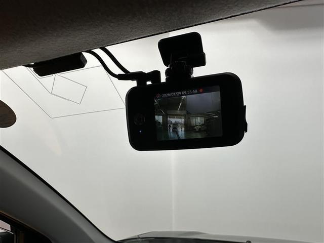 パッソ X LパッケージS リヤカメラ 横滑防止装置 i-stop アルミホイール 盗難防止 ドライブレコーダー ワンセグテレビ オートエアコン ベンチ キーレスエントリー ナビTV 運転席エアバッグ メモリナビ ABS(6枚目)