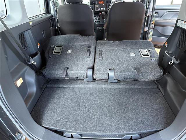 ルーミー Ｘ　前後誤発進抑制　スマキ－　盗難防止　Ｂモニ　横滑り防止装置付　デュアルエアバック　パワーウィンドウ　マニュアルエアコン　地デジＴＶ　テレビ　アイドルストップ　パワーステアリング　エアバック　ＡＢＳ（7枚目）