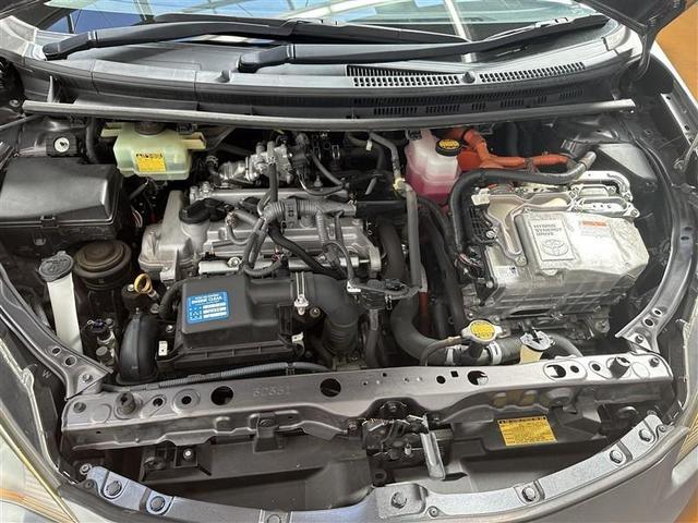 アクア Ｇ　ＡＵＴＯエアコン　ダブルエアバッグ　プッシュスタートスマートキー　ＥＳＰ　パワーウィンドゥ　ナビＴＶ　キーフリーシステム　パワステ　イモビライザー　ＨＤＤナビゲーション　地デジ対応　ＥＴＣ車載器（7枚目）