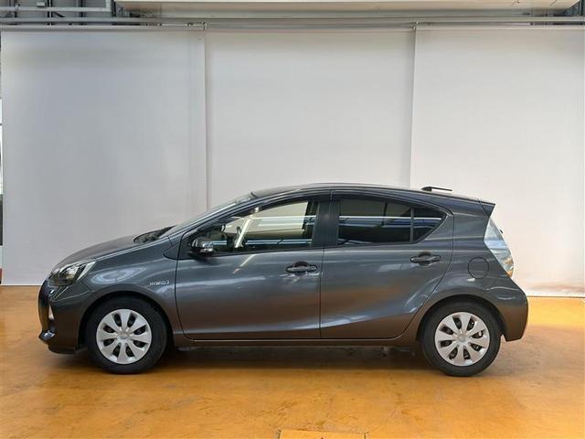 アクア Ｇ　ＡＵＴＯエアコン　ダブルエアバッグ　プッシュスタートスマートキー　ＥＳＰ　パワーウィンドゥ　ナビＴＶ　キーフリーシステム　パワステ　イモビライザー　ＨＤＤナビゲーション　地デジ対応　ＥＴＣ車載器（8枚目）