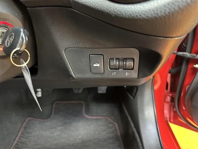 ８６ Ｇ　イモビライザー　ナビＴＶ　地デジ　ＶＳＣ　ＤＶＤ再生可　メモリナビ　パワーウインドウ　エアバック　ＥＴＣ　ＰＳ　ＡＢＳ　サイドエアバッグ　キーレスアクセス　バックカメラ付　ＡＣ　ＡＷ　Ｗエアバック（10枚目）