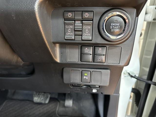 ルーミー カスタムＧ　バックモニタ　横滑り防止システム　運転席助手席エアバック　障害物ソナー　左右電動スライドドア　スマ－トキ－　Ａ－ＳＴＯＰ　エアバック　エアコン　ＬＥＤライト　キーフリー　フルセグテレビ　イモビ　ＰＳ（6枚目）