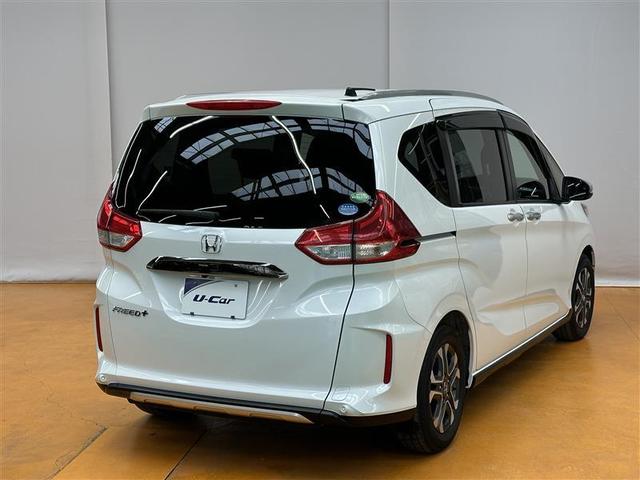 フリード＋ クロスター・ホンダセンシング　ＡＷ　衝突軽減Ｂ　地デジ　サイドエアバッグ　クルコン　ＤＶＤ　パワーウインドウ　リアカメラ　横滑り防止装置　リモコンキー　盗難防止装置　エコアイドル　ＥＴＣ車載器　オートエアコン　エアバッグ　ナビＴＶ（9枚目）