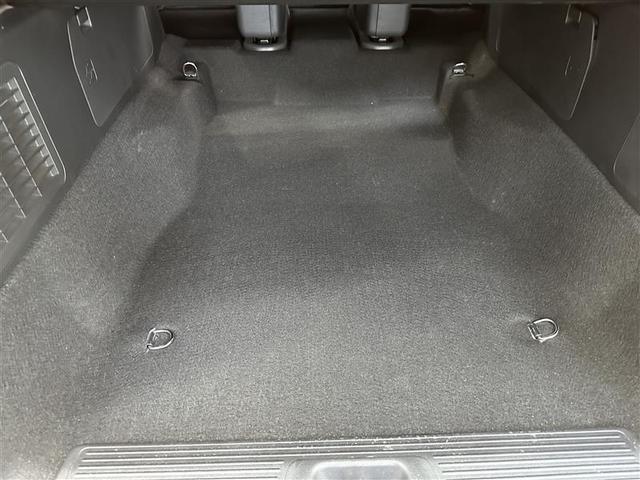 フリード＋ クロスター・ホンダセンシング　ＡＷ　衝突軽減Ｂ　地デジ　サイドエアバッグ　クルコン　ＤＶＤ　パワーウインドウ　リアカメラ　横滑り防止装置　リモコンキー　盗難防止装置　エコアイドル　ＥＴＣ車載器　オートエアコン　エアバッグ　ナビＴＶ（21枚目）