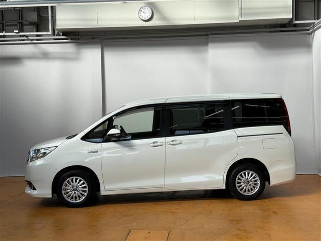 ノア ハイブリッドG スマキー フルセグテレビ DVD再生可能 LEDライト オートクルーズ 盗難防止 オートエアコン リアエアコン AW TVナビ 横滑防止 ABS メモリーナビ 3列シート キーレスエントリー PS(8枚目)