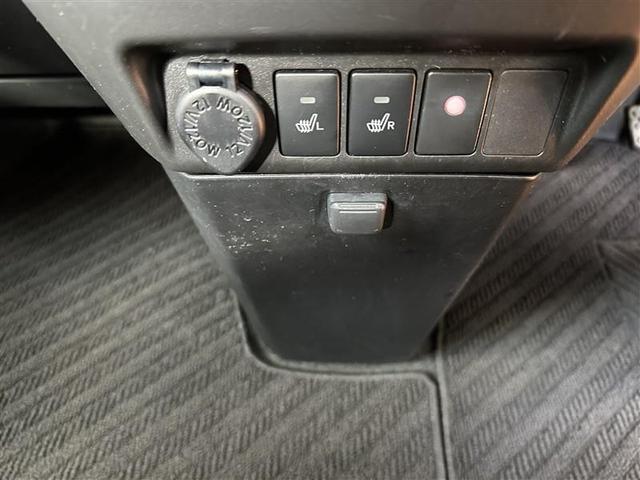 ルーミー カスタムＧ　ＶＳＣ　両側オートスライドドア　衝突軽減ブレーキシステム　バックモニター　アルミ　ＬＥＤライト　地デジフルセグＴＶ　ＡＡＣ　ＤＶＤ再生可　キーフリー　クルーズコントロール　Ａストップ　ナビＴＶ　ＰＳ（7枚目）