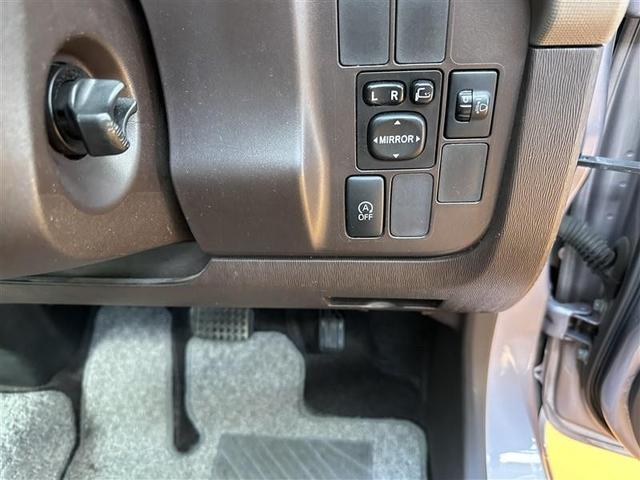 パッソ X Lパッケージ 助手席エアバッグ ナビTV キーレス スマートキー パワステ DVD 運転席エアバッグ 盗難防止システム オートエアコン ESC アイドリングストップ ベンチシート パワーウインドウ ABS(4枚目)