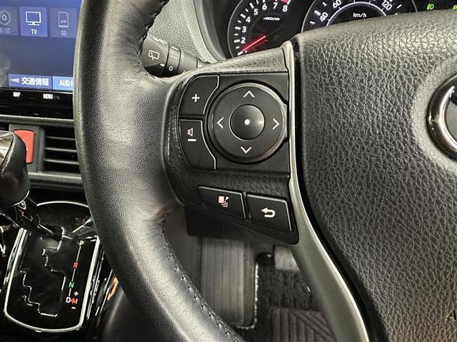 ノア Ｓｉ　ダブルバイビーＩＩＩ　リアカメラ　アイドリングストップ車　ＬＥＤライト　クルーズコントロール　メモリナビ　パワーウインドウ　横滑り防止　フルセグテレビ　スマートキー　アルミ　ナビＴＶ　ＥＴＣ　デュアルエアバック　キーレス（5枚目）