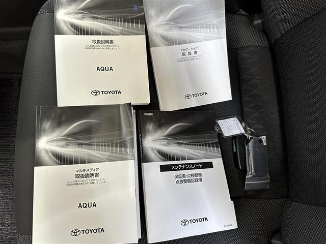 アクア Ｇ　Ｂカメラ　スマキー　ＬＥＤ　ＡＣ１００Ｖ電源　横滑り防止装置　ドライブレコーダー　メモリナビ　ＡＣ　ＥＴＣ　ナビ　サイドエアバック　キーレスエントリー　パワーウィンドウ　イモビライザー　エアバッグ（22枚目）