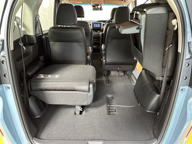 フリードハイブリッド ハイブリッド・クロスターホンダセンシング　リヤ両側パワースライドドア　後カメラ　アルミホイール　メモリナビ　ＬＥＤ　盗難防止　フルセグ　スマートキー　ＤＶＤ再生可　ＶＳＡ　ＥＴＣ　ＡＢＳ　３列シート　エアバッグ　ナビＴＶ　キーフリー（22枚目）