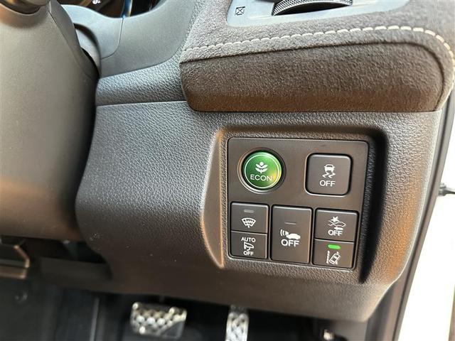 ヴィッツ ハイブリッドＦ　セーフティーエディション　アルミホイール　衝突被害軽減　地デジＴＶ　エアバッグ　スマートキー＆プッシュスタート　盗難防止システム　ＬＥＤライト　パワーウィンドウ　Ｗエアバッグ　横滑り防止装置　オートエアコン　メモリーナビ（7枚目）