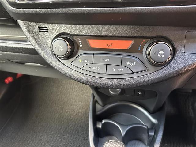 ヴィッツ ハイブリッドＦ　セーフティーエディション　アルミホイール　衝突被害軽減　地デジＴＶ　エアバッグ　スマートキー＆プッシュスタート　盗難防止システム　ＬＥＤライト　パワーウィンドウ　Ｗエアバッグ　横滑り防止装置　オートエアコン　メモリーナビ（12枚目）