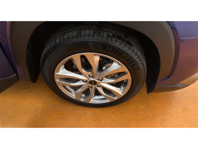 カローラクロス ハイブリッド　Ｚ　衝突軽減Ｂ　アルミ　エアコン　Ｐシート　フルセグＴＶ　寒冷地仕様　ＬＥＤライト　助手席エアバッグ　ＥＳＣ　リヤカメラ　盗難防止システム　クルコン　ＡＣ１００Ｖ　ナビ＆ＴＶ　ドライブレコーダ　エアバッグ（17枚目）