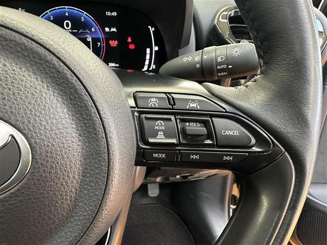 ヤリスクロス ハイブリッドＺ　ＡＣ１００Ｖ　スマートエントリー　Ｂカメ　横滑り防止　フルセグＴＶ　ＴＶ　ＬＥＤライト　クルーズＣ　ＥＴＣ付き　アルミホイール　助手席エアバッグ　オートエアコン　パワステ　運転席パワーシート　イモビ（6枚目）