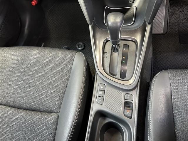 ヤリスクロス ハイブリッドＺ　ＡＣ１００Ｖ　スマートエントリー　Ｂカメ　横滑り防止　フルセグＴＶ　ＴＶ　ＬＥＤライト　クルーズＣ　ＥＴＣ付き　アルミホイール　助手席エアバッグ　オートエアコン　パワステ　運転席パワーシート　イモビ（15枚目）