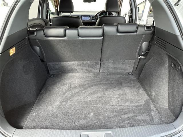 ヴェゼル ハイブリッドＲＳ・ホンダセンシング　アルミ　Ｒカメラ　横滑り防止　両席エアバック　フルオートエアコン　キーフリー　ＥＴＣ付　クルコン　盗難防止装置　ＬＥＤライト　ＤＶＤ再生可能　地デジフルセグ　ナビＴＶ　パワーステアリング　エアバック（18枚目）