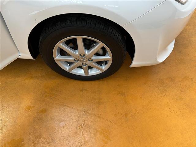 カローラアクシオ ハイブリッドＧ　スマキー　バックガイドモニター　キーレスキー　カーテンエアバッグ　ナビ＆ＴＶ　ＡＢＳ　パワーウィンドウ　パワーステアリング　ＥＴＣ車載器　アルミ　イモビ　横滑り防止　助手席エアバッグ　エアコン（18枚目）