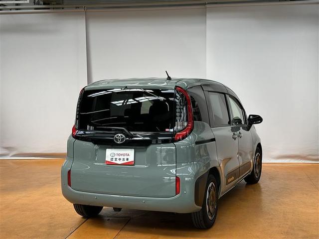 シエンタ Ｚ　スマートキ　地デジ　バックモニター　ＬＥＤ　キーレスエントリー　横滑り防止装置　エアバッグ　ＥＴＣ　カーテンエアバック　ＡＢＳ　ドライブレコーダー　メモリーナビ　ナビ＆ＴＶ　パワーステアリング（9枚目）