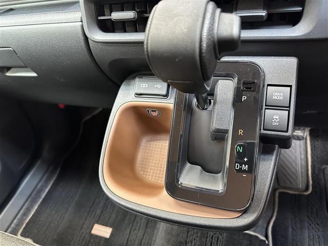 シエンタ Ｚ　スマートキ　地デジ　バックモニター　ＬＥＤ　キーレスエントリー　横滑り防止装置　エアバッグ　ＥＴＣ　カーテンエアバック　ＡＢＳ　ドライブレコーダー　メモリーナビ　ナビ＆ＴＶ　パワーステアリング（13枚目）